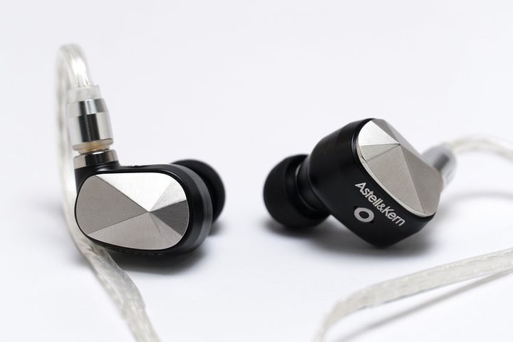 Astell&Kern �~ Campfire Audio �R���{��2�e�uPATHFINDER�v��1�ʁI �w�b�h�z������؃����L���O ��e���C���z����