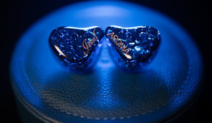 AROMA AUDIO�A�C���z��9�@���8/20�����B�t�W���G�[�r�b�N�œX����������J��