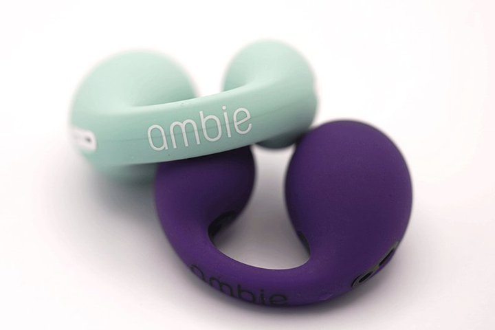 ambie�A�����ӂ����Ȃ����S���C�����X�uAM-TW01�v�Ɂg�H��������h�V�J���[�uMint�^Grape�v