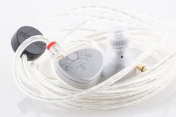 8/5̐ViAJiMoonDropjuAria Snow Editionv1ʂlI wbhz؃LO tWG[rbN