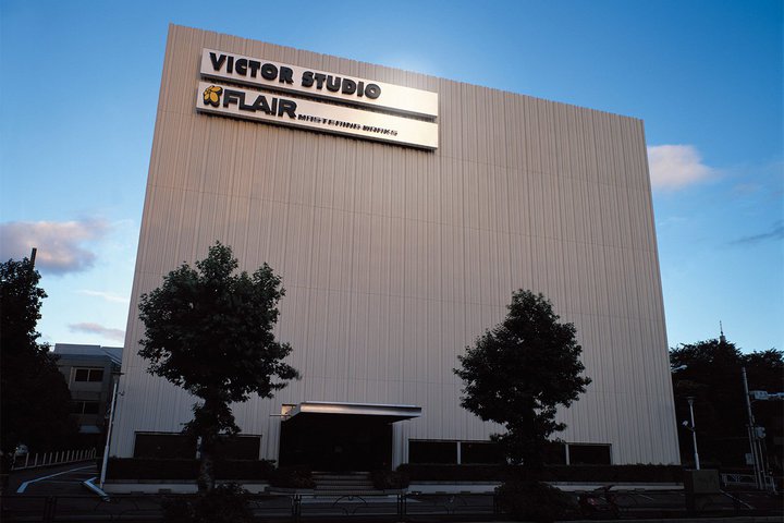 �r�N�^�[�X�^�W�I�A�ꕔ���R�[�f�B���O���[����Dolby Atmos�Ή��X�^�W�I�։��C