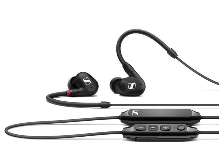 �[���n�C�U�[�ABT���j�^�[�C���z���uIE 100 PRO WIRELESS�v������Ŕ̔��B�Q�l���i�Ŗ�6��~����