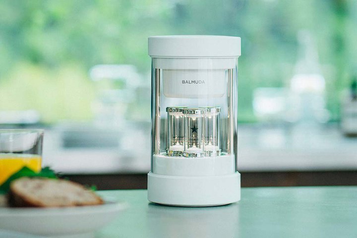 �o���~���[�_�̃��C�����X�X�s�[�J�[�Ɍ���J���[�u�z���C�g�v