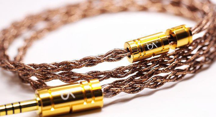 Beat Audio�A�\���ɂ�������������̃C���z���P�[�u���uCyclone�v�B4�c�^8�c��2���f�������C���i�b�v