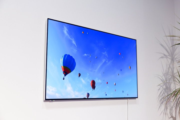 �p�i�\�j�b�N�A�Ǌ|���d�l�́u�E�H�[���t�B�b�g�e���r�v�B�ǂ����ʂ܂Ŗ�3.5cm�A�A���e�i���̓��C�����X��