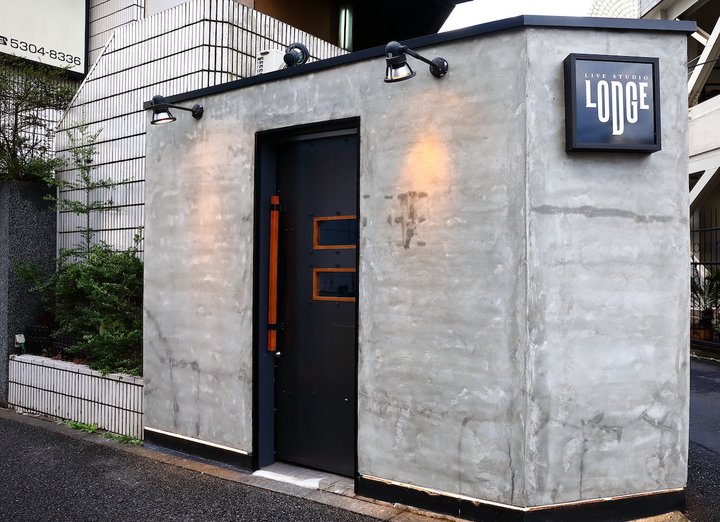 4K�^�n�C���]�z�M�V�X�e���uLive Extreme�v����X�؂̃��C�u�n�E�X�uLIVE STUDIO LODGE�v�ɏ�ݓ���