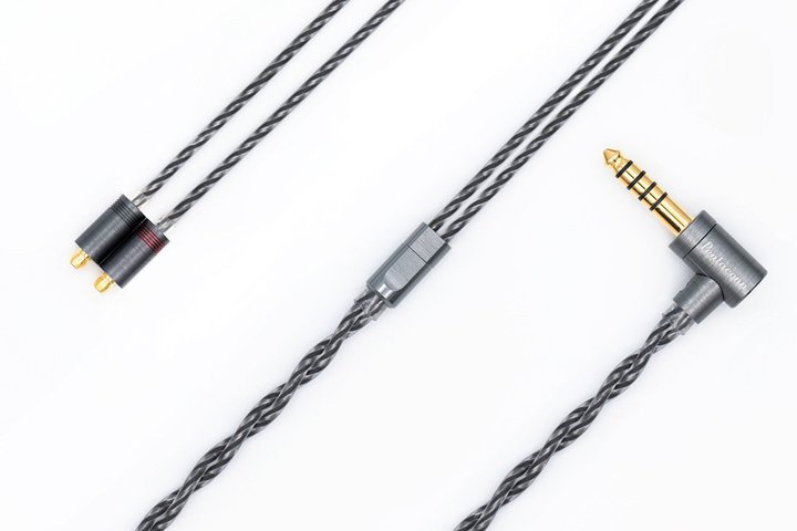 ���{�f�B�b�N�X�APC-Triple C���̗̍p�̃��P�[�u���uSpada�i�X�p�[�_�j�v