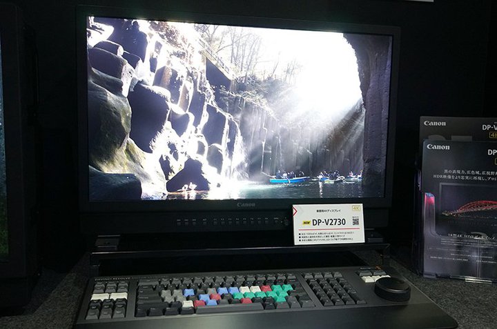 ��Inter BEE���L���m���A���N�����̋Ɩ��p27�^�f�B�X�v���C�����@�W���^�g���̒���������ς���h�����\�����[�V������̊�