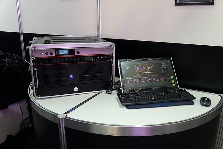 ��Inter BEE���R���O�uLive Extreme�v���掿�����A�s�[���^Shifall��VR�w�b�h�Z�b�g��u�r�[���̖����ς�鉹�y�v��