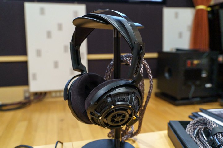 ���}�n�A���ʎ��E�^�I���\�_�C�i�~�b�N�E�h���C�o�[���ڃw�b�h�z���uYH-5000SE�v�B��50���~