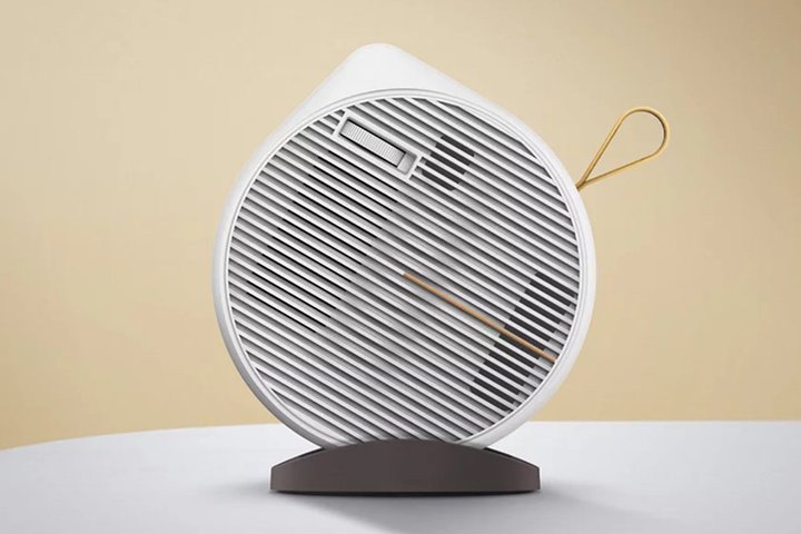 BenQ�A�V�䓊�e���\�ȏ��^���o�C���v���W�F�N�^�[�uGV11�v�B135�x�̊p�x�����@�\�t��