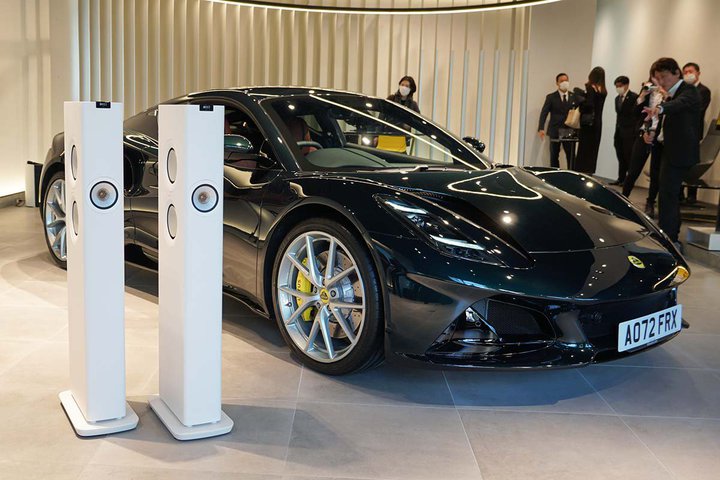 uEmira V6 First EditionvKEFTEh̊B[^XhV[[12/10j[AI[v