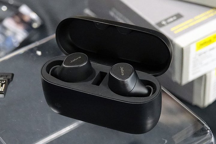 ��CES��Jabra�A�uElite 5�v�uEvolve2 Buds�v�ȂǊ��S���C�����X���A�s�[��