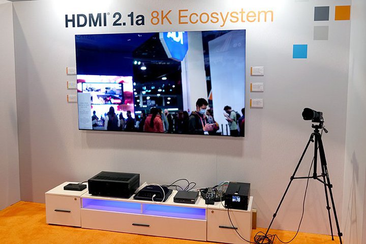 ��CES��HDMI�ŐV�K�i�ł�8K�G�R�V�X�e���W���B�Q�[�~���O�W����