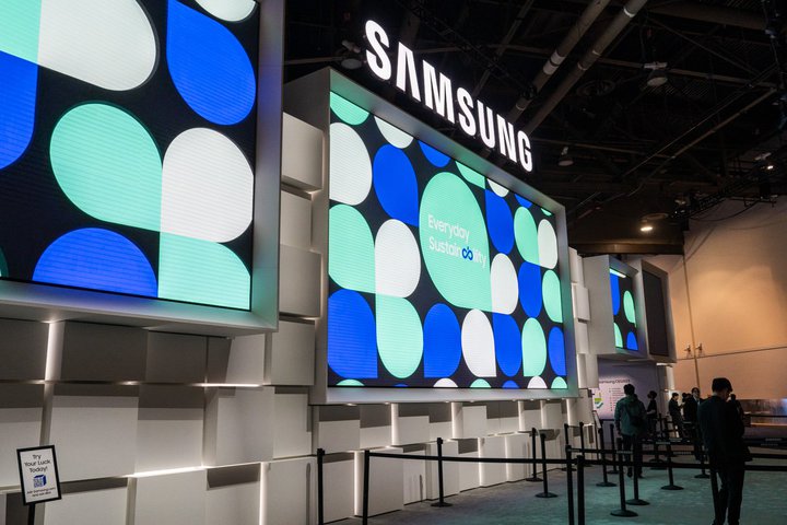 ��CES���T���X���A �Ǝ�IoT�T�[�r�X�uSmartThings�v�̍L����Ǝ�����A�s�[��