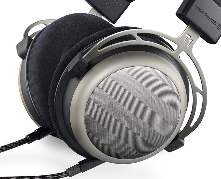 �e�B�A�b�N�Abeyerdynamic�̎�舵�����I���B�I�[�f�B�I�u���C���Y���㗝�X��