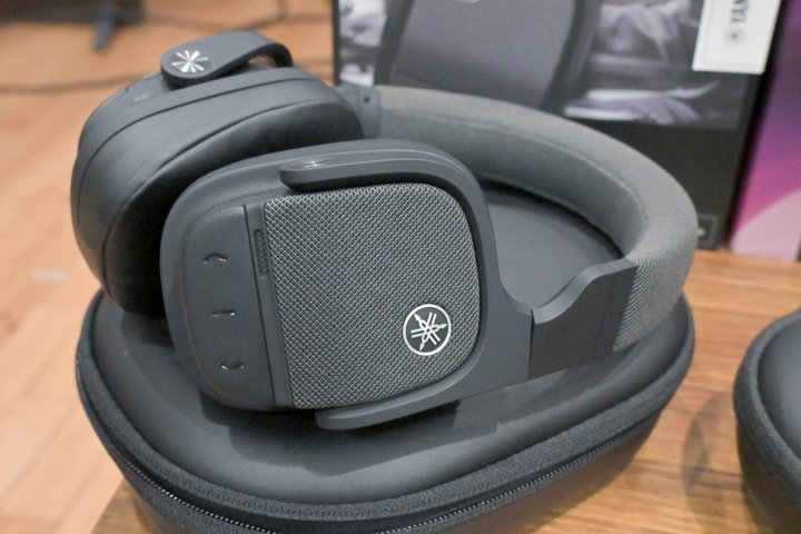 ���}�n�A�Ǝ��Z�p�u�V�l�}DSP�v�����p�����g���v�����h��Bluetooth�w�b�h�z���uYH-L700A�v