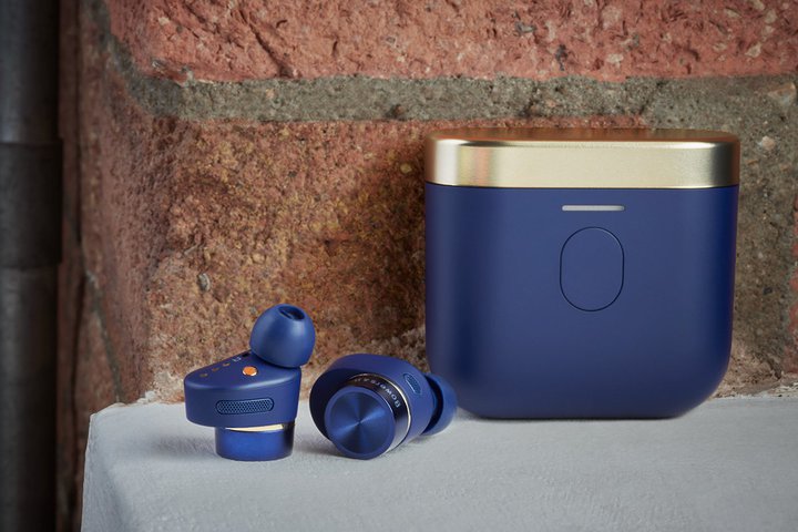 B&W�A���S���C�����X�C���z����2���ヂ�f���uPi7 S2�v�uPi5 S2�v�B�ڑ����\��o�b�e���[������