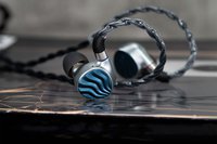 iBasso Jr. KLEE シルバー 新品未開封 iBasso Jr.、高級モデル並みの振動板を搭載した約1.2万円の