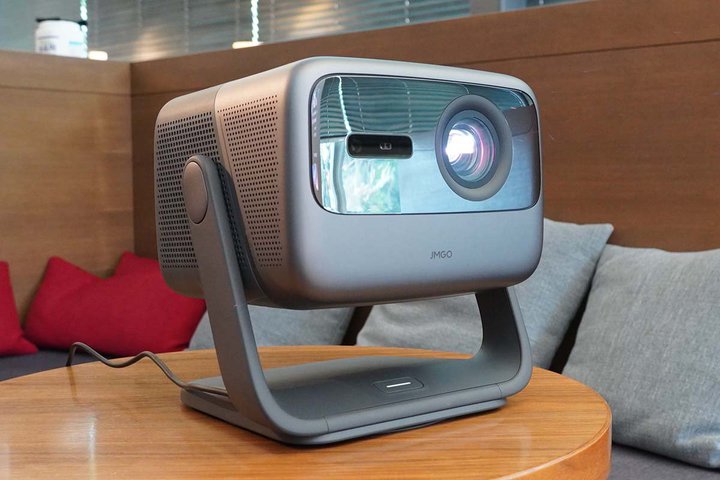 3�F���[�U�[�������ڂ̃W���o���\���v���W�F�N�^�[�AJMGO�uN1 Ultra�v