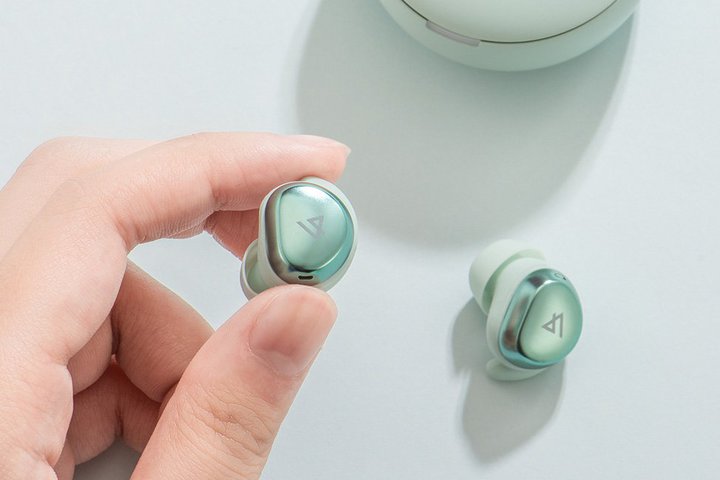 LYPERTEK�AANC��3�̃T�E���h���[�h���������g�E���g���R���p�N�g�h�Ȋ��S���C�����X�uSOUNDFREE S10�v