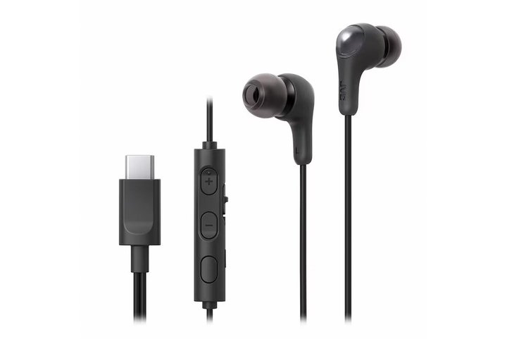 JVC�AUSB Type-C�v���O�̗p�̗L���C���z���uHA-FR9UC�v�B�}�C�N�I���I�t�p�̃X���C�h�X�C�b�`����