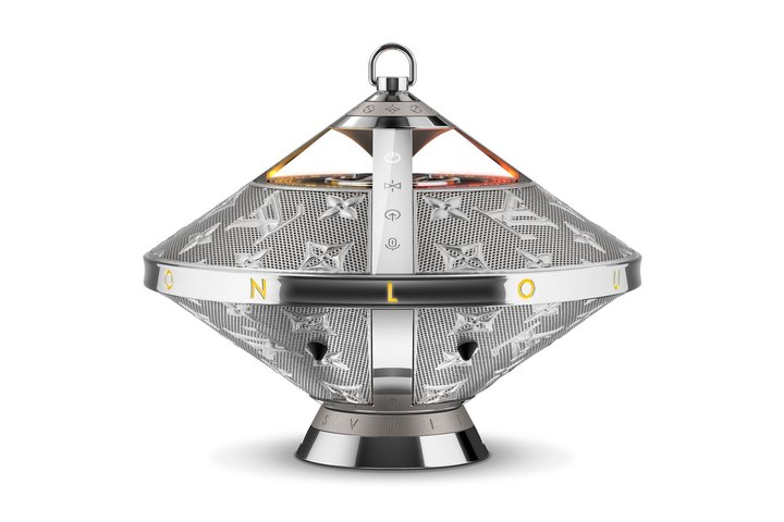 ���C�E���B�g���A360�x�T�E���hBluetooth�X�s�[�J�[�ɃV���o�[���f���B��47���~