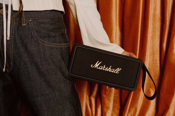 Marshall�A�N�A�b�h�h���C�o�[���ڂ̃|�[�^�u���X�s�[�J�[�uMiddleton�v