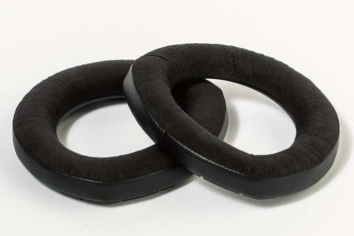 YAXI�A�g�����ȏ�̐S�n�悳�h�ڎw����HD 800�^HD 800 S�p�C���[�p�b�h