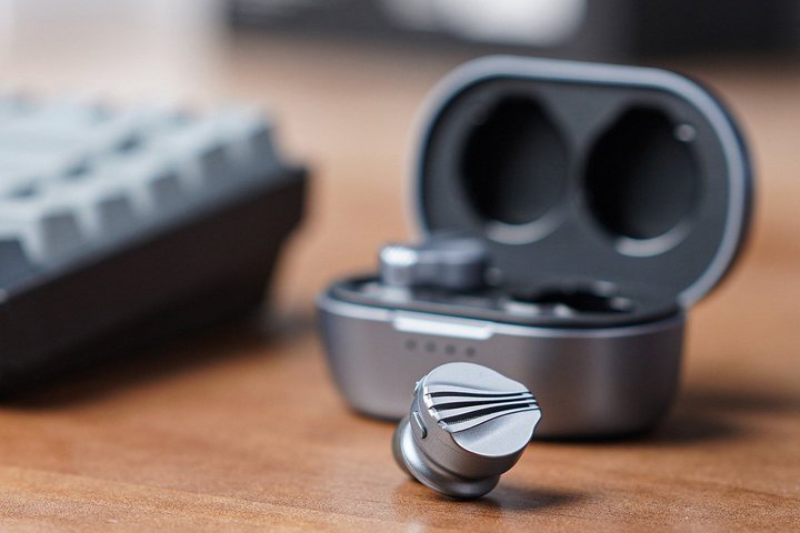 FiiOAEƗDAC\̊SCXCzuFW3vBSnapdragon SoundT|[g