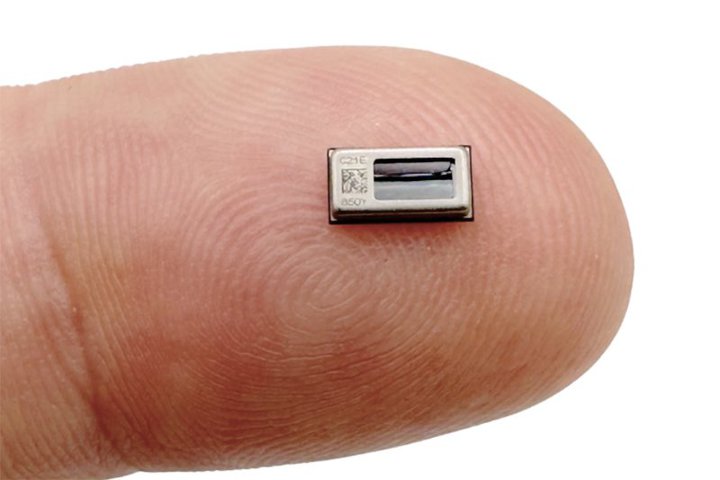 �N���G�C�e�B�u��MEMS�X�s�[�J�[���ڊ��S���C�����X���J�����B�N���ɔ����\��