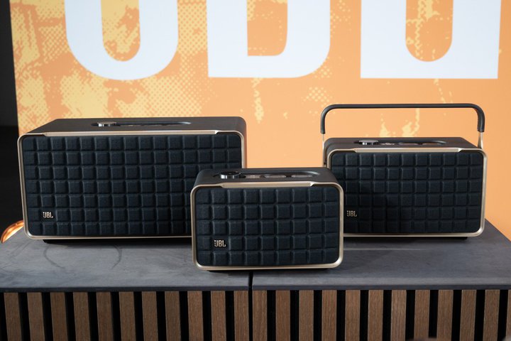 ��IFA��JBL�AAlexa/Google�������p�Ή��X�}�[�g�X�s�[�J�[�uAuthentics�v�V���[�Y�B70�N��̖��@�uL-100�v�C���X�p�C�A�̐V�f�U�C��