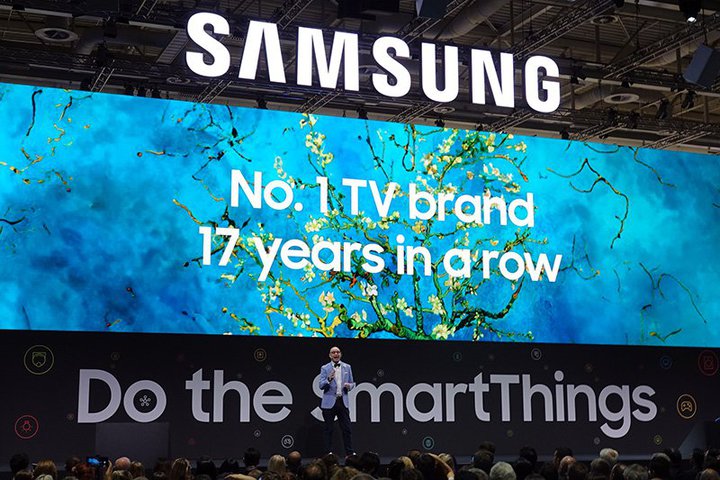 ��IFA���T���X���A�V8K�e���r�uNeo QLED 8K QNC990�v�B�u17�N�A���i���o�[������TV�u�����h�v�ƃA�s�[��