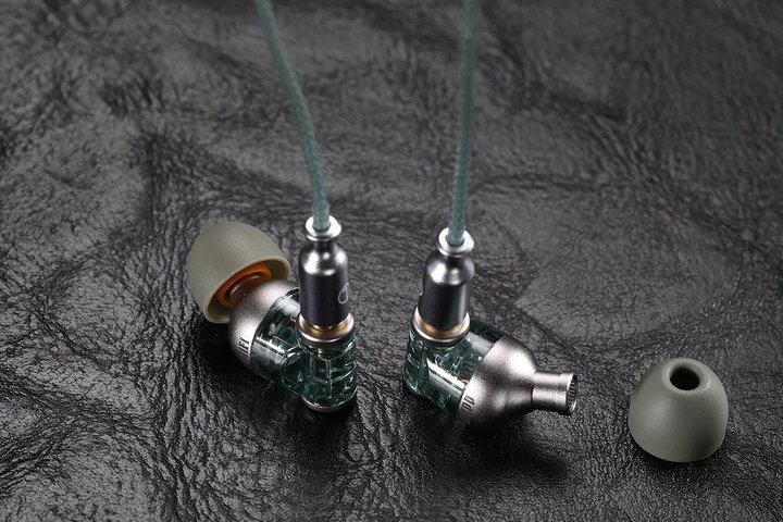 DD HiFiAuh3IEMuJanus3vBUɃ`E}OlVE̗p