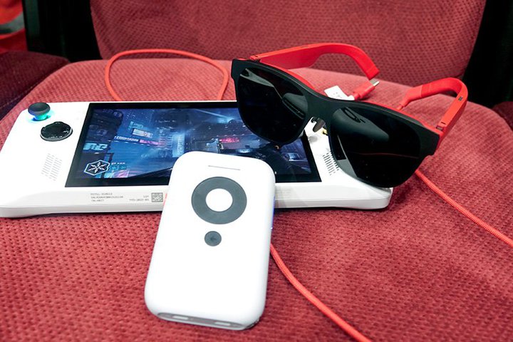 yQ[VEzXREALAVAROXuAir2v\^A[g舵̌yVRS[OuDPVR E4v