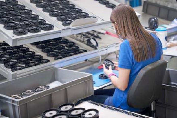 [nCU[AuI[fBIt@CEGNXyGXZ^[vJ݁BKChtcA[