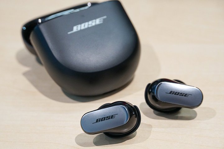 {[YAԃI[fBIΉANCSCXuQuietComfort Ultra EarbudsvB10/19