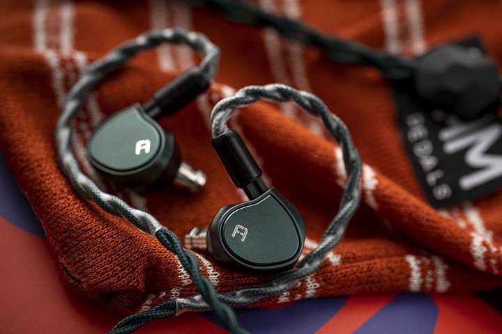 FAudioA2hCo[ڂ̍ŏʃ_Ci~bN^CzuSpringv