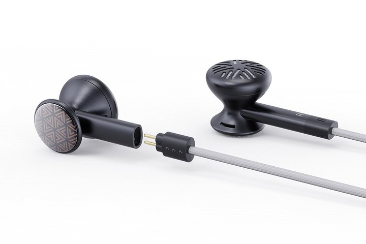 FIIOACi[C[^CzuFF3SvByʉ^EP[uŎg