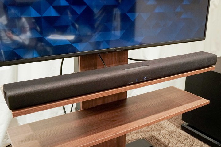 }nATEho[̏ʋ@uSR-X40AvBCl[uhXs[J[^Dolby AtmosΉ̃{fB^Cv