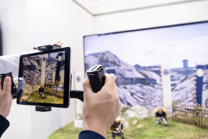 Inter BEENHKAwǂƍNxgقڊOPhōŐVZp^1ʓŉ𑜓xAR}ȂǕςC[WZT[