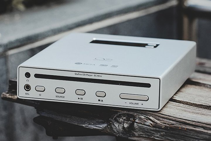 ShanlingA4.4mmoXo͓ڂ̃|[^uCDv[[uEC MinivBmicroSDABluetoothɂΉ