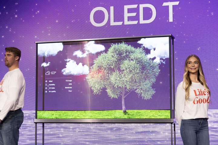 ＜CES＞LG、“世界初”透明な4K有機ELテレビ「LG SIGNATURE OLED T」