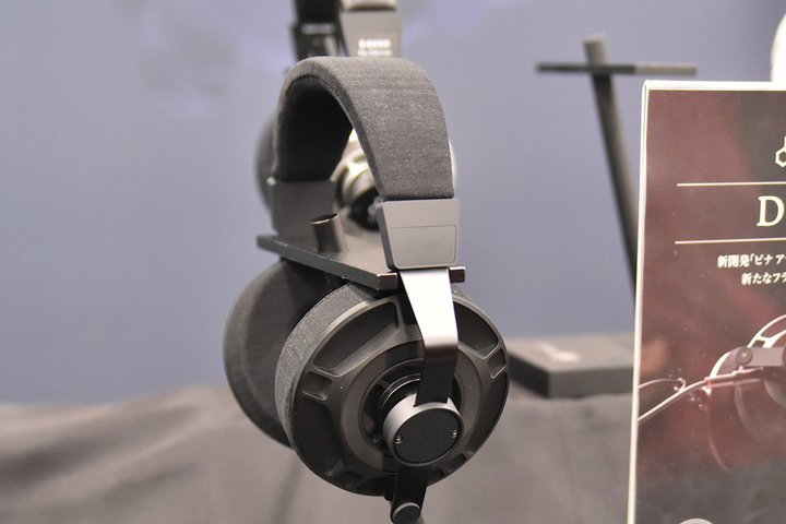 wbhtHՁuD7000v@AgCzK`h吷final^Austrian AudiouThe ComposervȂǒڋ@