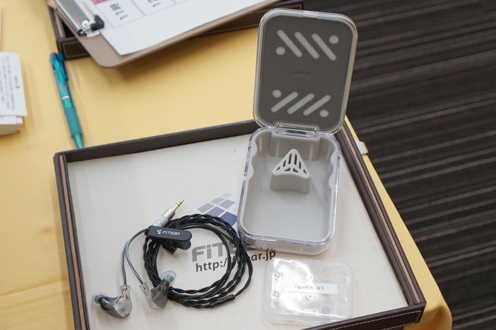 wbhtHՁFitEarAVjo[TCzuIMarge UniversalvWJ^Niimbus̜WwbhzAvuUS 5v