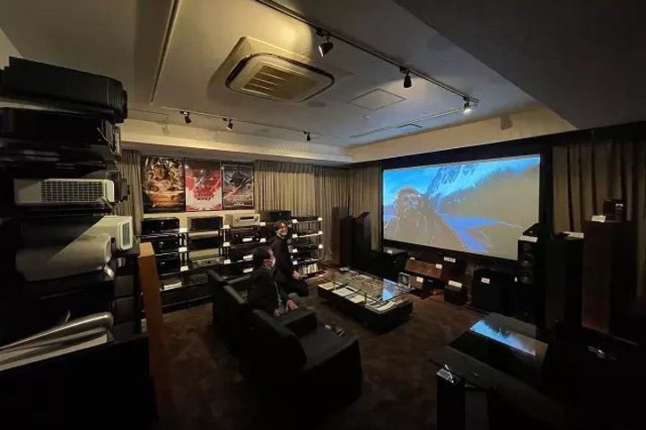 AobN~cXAz[VA^[I[fBÍuEffEktFAv3ςJÒ