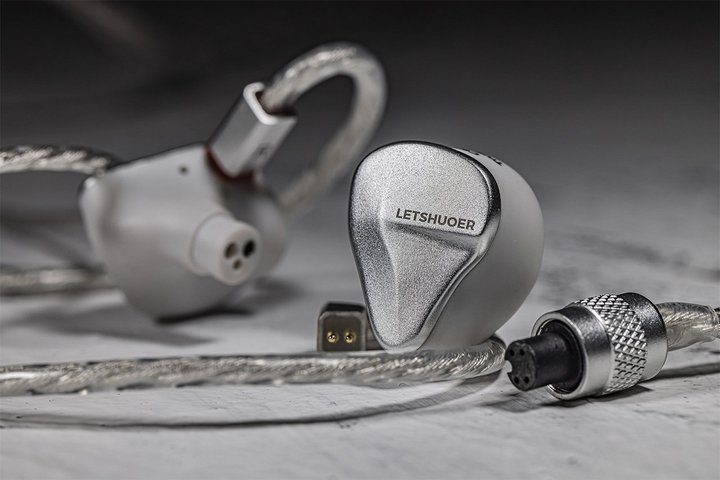 LETSHUOERA10mmxER[eBODDڂ̃nCubh^CzuCadenza 4v