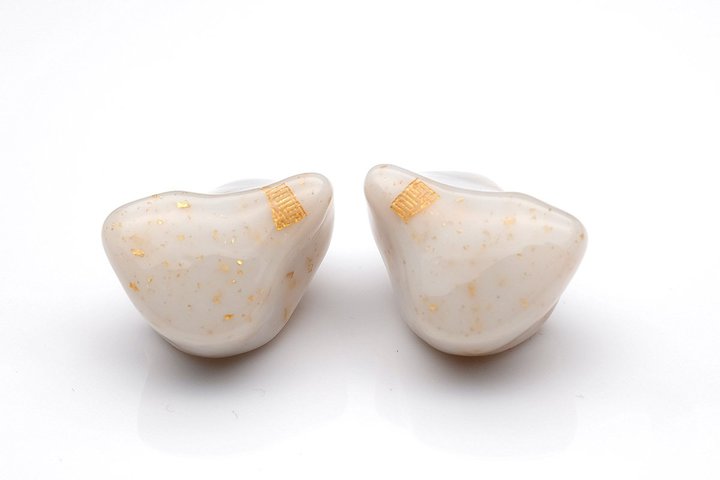 Hearts FieldA5BAhCo[ڃCzuBlancvBʋ@̃NXI[o[݌vmEnE