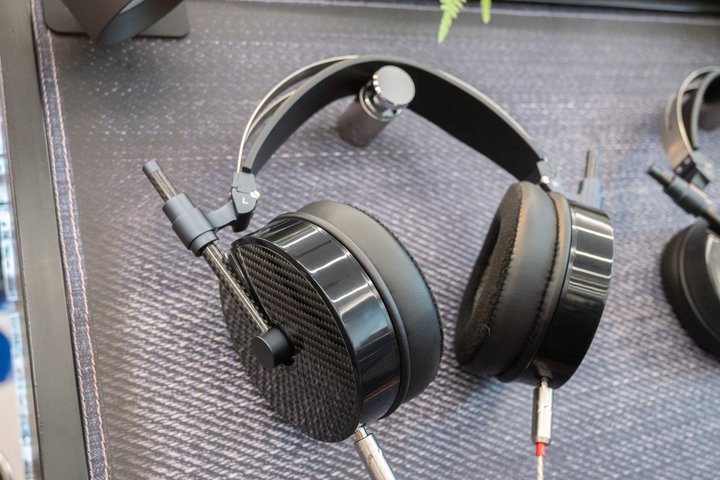 wbhtHՁLayfic ToneÃwbhzuWIREDvAs[^NX][́gOʃwbhzh