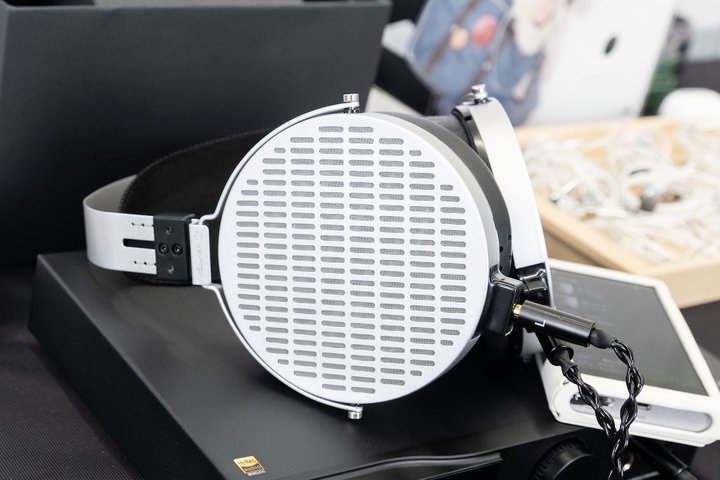 wbhtHՁJiMOONDROPj̕ʋ쓮wbhzQloW^vN̖@oX&P[uΉ